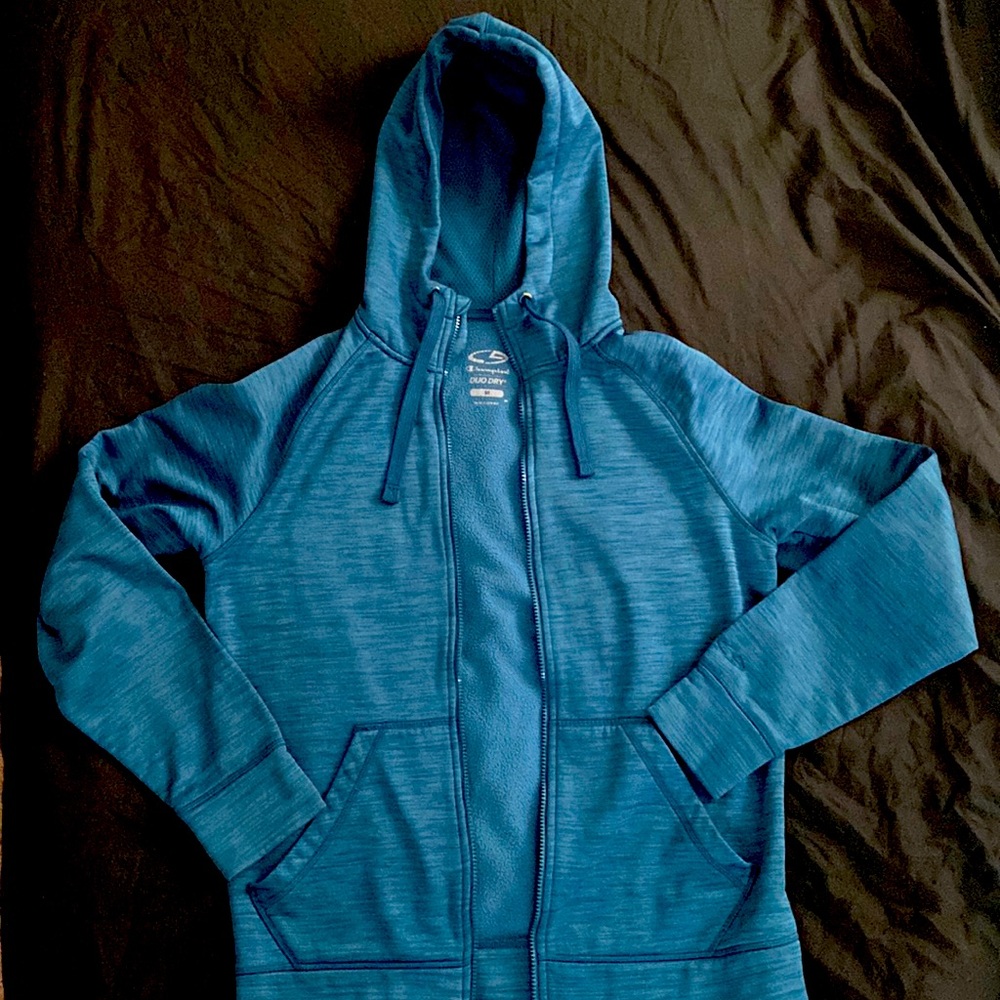 Mens Champion brand blue dry fit sweater. Size Medium